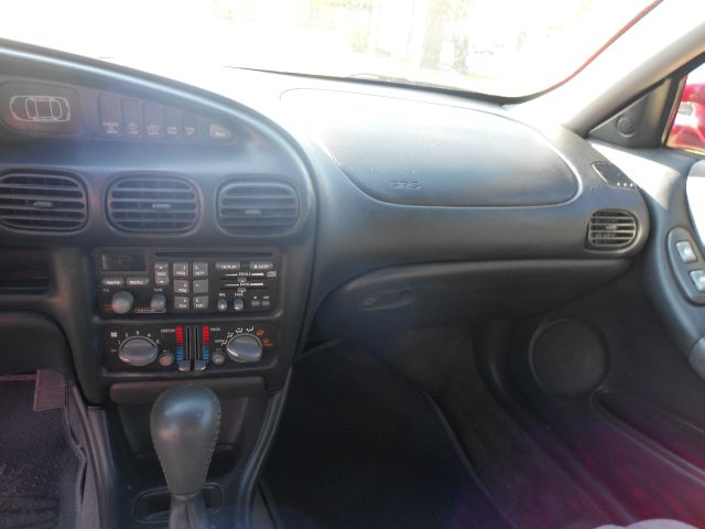 Pontiac Grand Prix 2003 photo 2