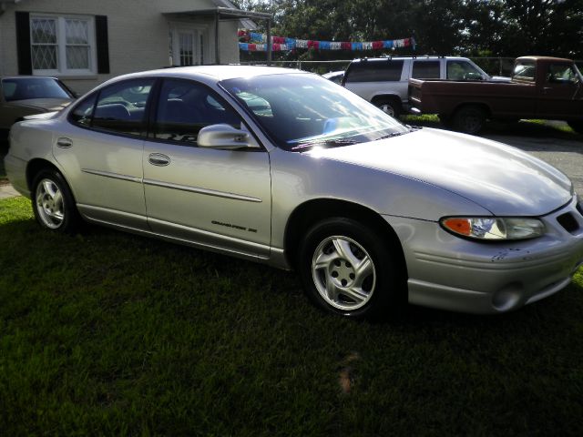 Pontiac Grand Prix 2003 photo 4