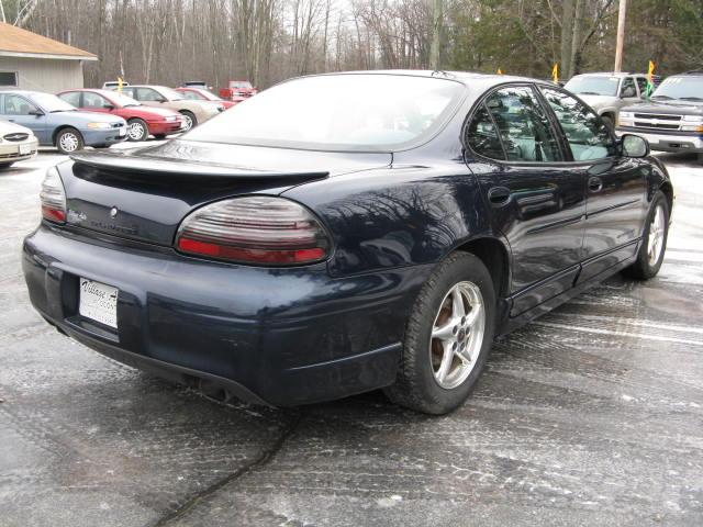Pontiac Grand Prix 2003 photo 1