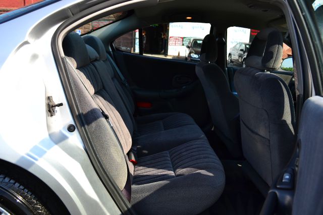 Pontiac Grand Prix 2003 photo 10