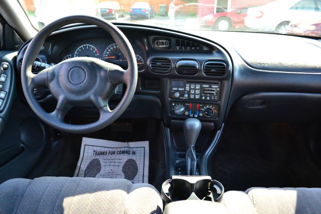 Pontiac Grand Prix 2003 photo 11