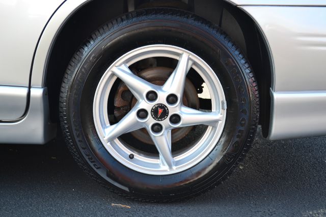 Pontiac Grand Prix 2003 photo 22