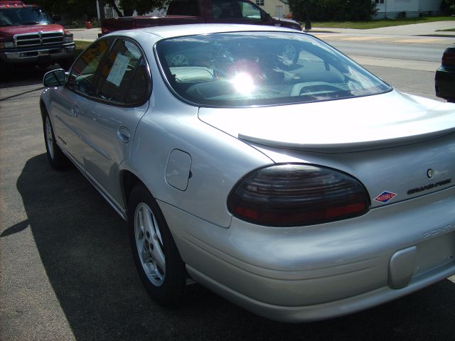 Pontiac Grand Prix 2003 photo 4