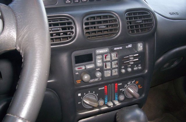 Pontiac Grand Prix 2003 photo 4