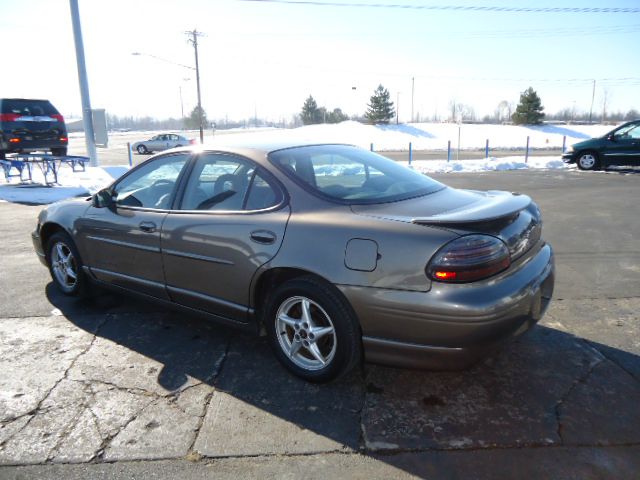 Pontiac Grand Prix 2003 photo 4