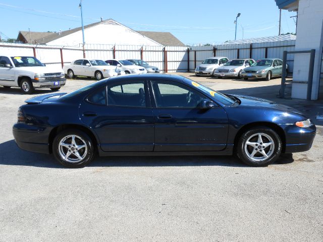 Pontiac Grand Prix 2003 photo 16