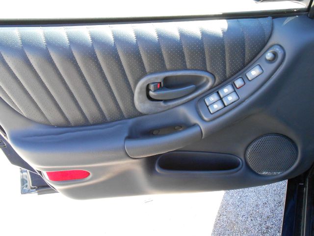 Pontiac Grand Prix 2003 photo 9
