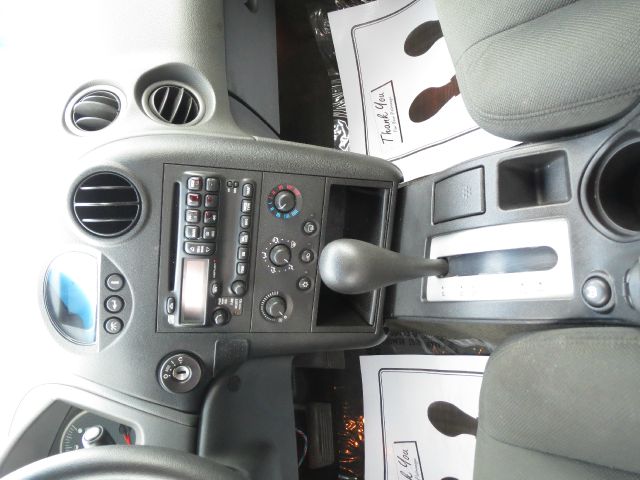 Pontiac Grand Prix 2004 photo 3