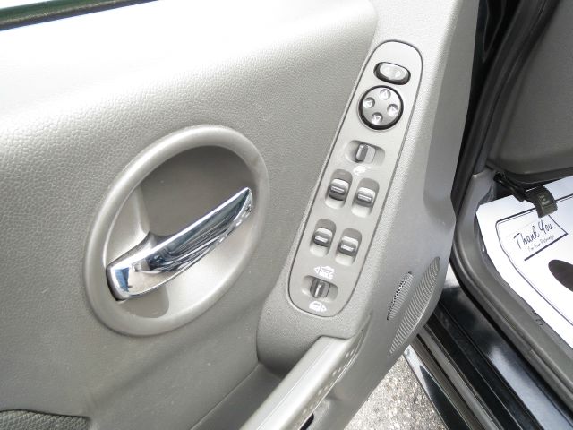 Pontiac Grand Prix 2004 photo 4