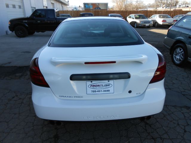 Pontiac Grand Prix 2004 photo 1