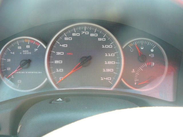 Pontiac Grand Prix 2004 photo 4