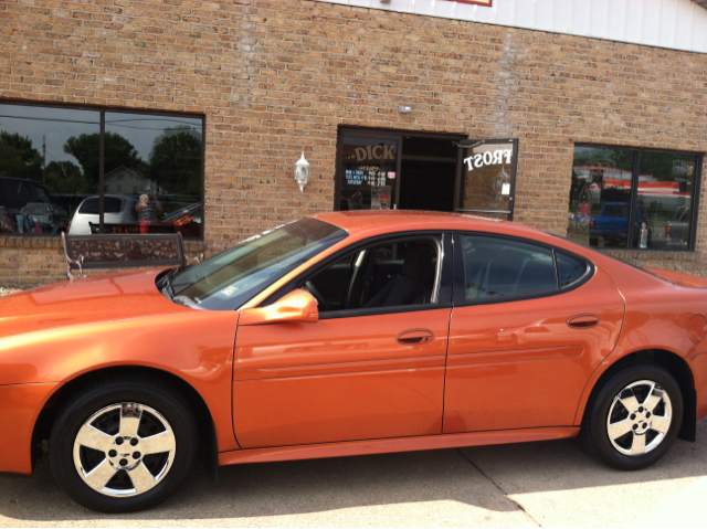 Pontiac Grand Prix 2004 photo 4