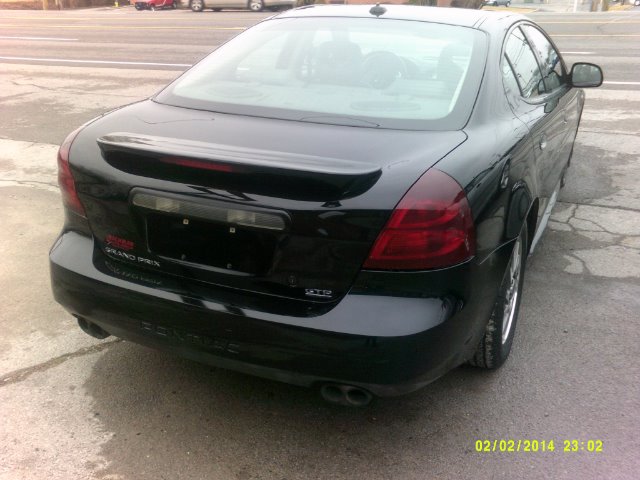 Pontiac Grand Prix 2004 photo 2