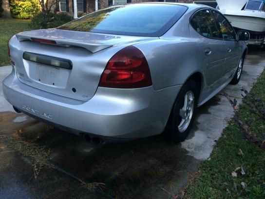 Pontiac Grand Prix 2004 photo 1