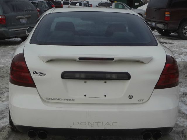 Pontiac Grand Prix 4WD Supercrew Styleside 5-1/2 Ft Box XLT Sedan