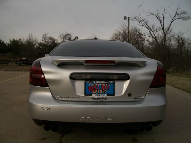 Pontiac Grand Prix 2004 photo 4