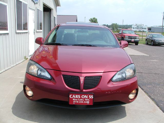 Pontiac Grand Prix 2004 photo 1