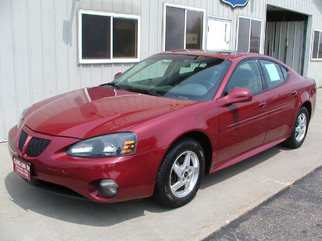 Pontiac Grand Prix 2004 photo 3