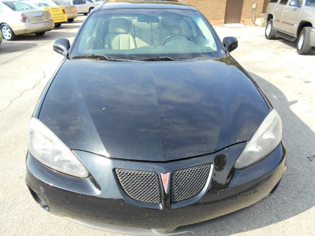 Pontiac Grand Prix 2004 photo 4