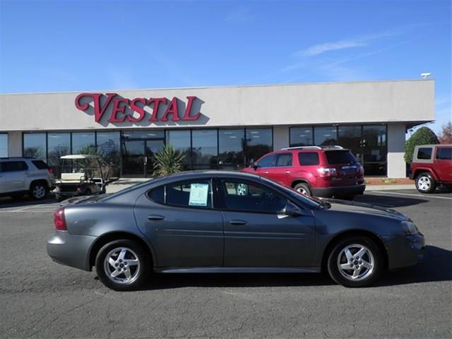 Pontiac Grand Prix 4WD Supercrew Styleside 5-1/2 Ft Box XLT Sedan