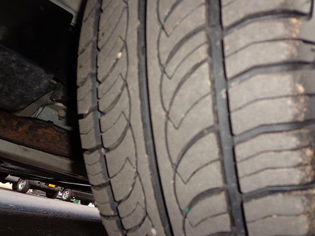 Pontiac Grand Prix 2004 photo 1