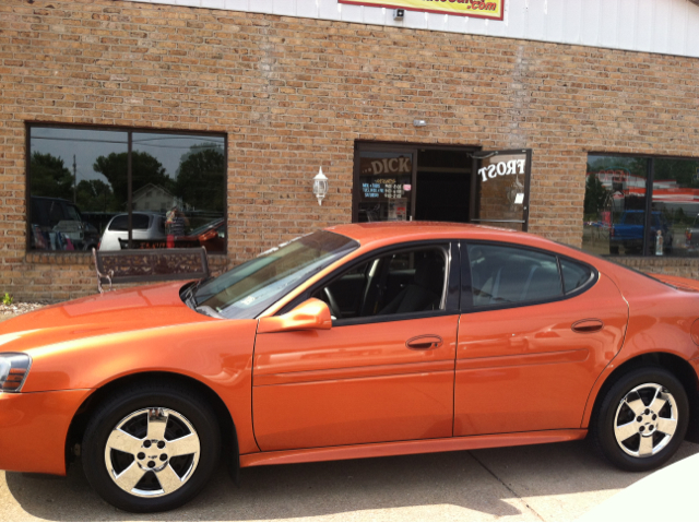 Pontiac Grand Prix 2004 photo 1