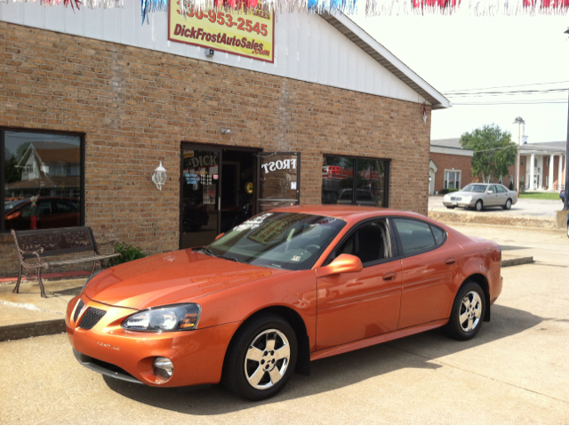 Pontiac Grand Prix 2004 photo 2