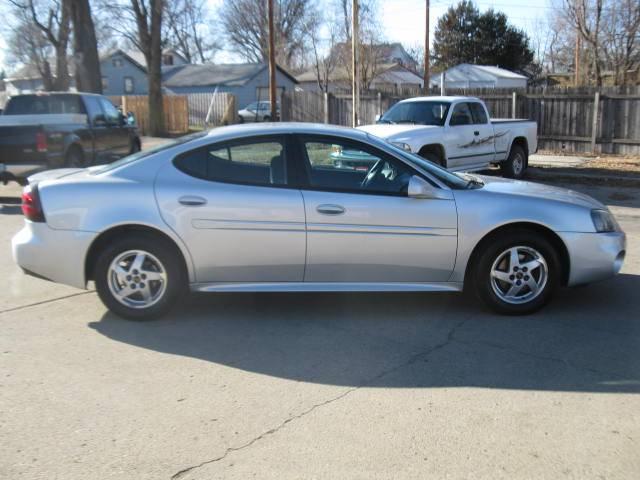Pontiac Grand Prix 2004 photo 3