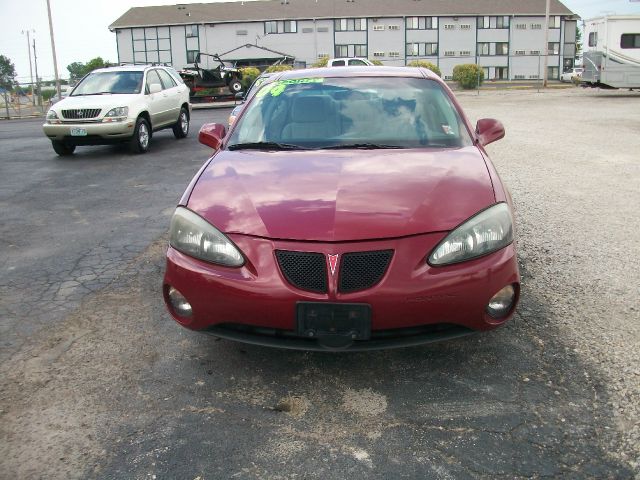 Pontiac Grand Prix 2004 photo 4