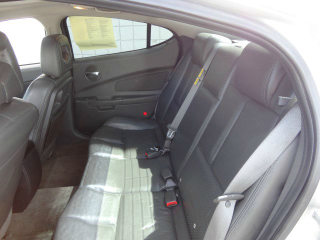 Pontiac Grand Prix 4dr L Manual Sedan