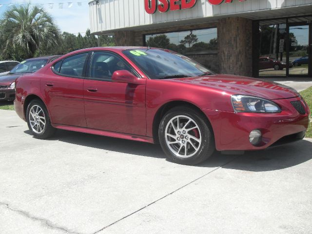 Pontiac Grand Prix 2004 photo 3