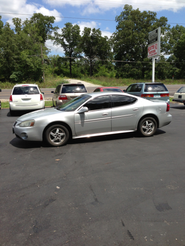 Pontiac Grand Prix 2004 photo 3