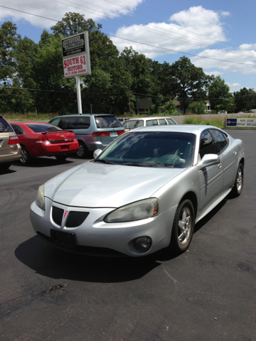 Pontiac Grand Prix 2004 photo 4