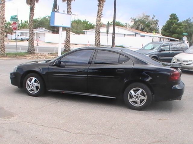 Pontiac Grand Prix 2004 photo 1
