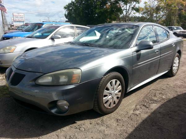 Pontiac Grand Prix Base Sedan