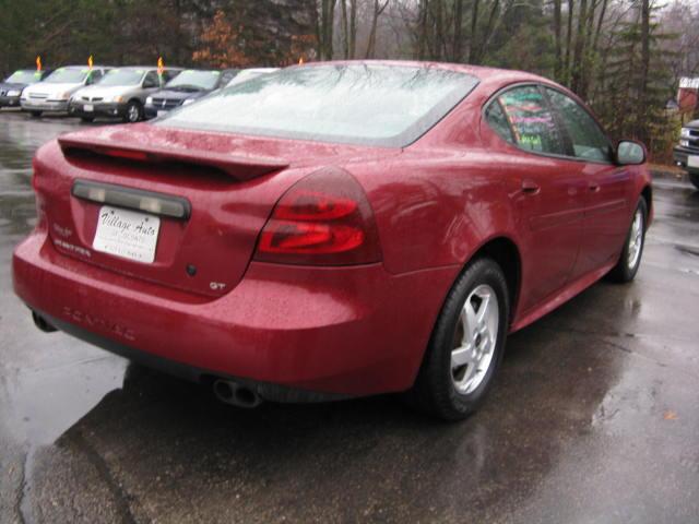Pontiac Grand Prix 2004 photo 1