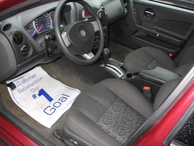 Pontiac Grand Prix 2004 photo 2