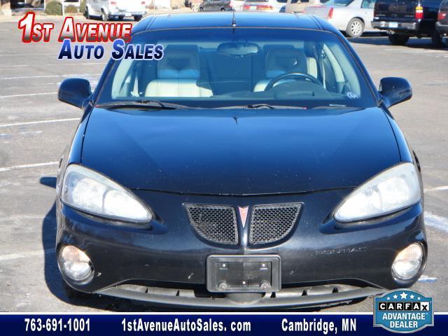 Pontiac Grand Prix 2004 photo 2