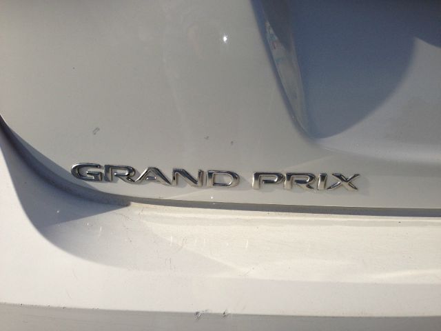 Pontiac Grand Prix 2004 photo 4