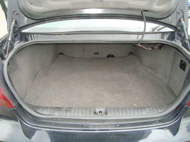 Pontiac Grand Prix 2004 photo 1