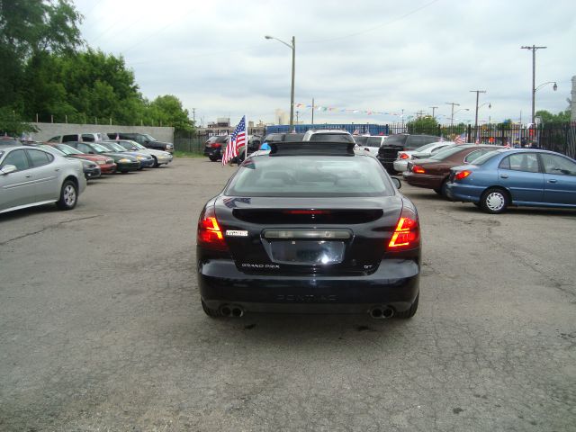 Pontiac Grand Prix 2004 photo 14