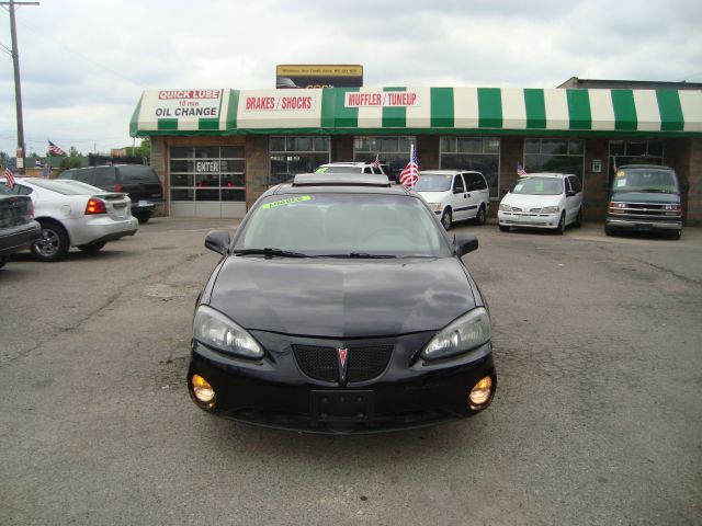 Pontiac Grand Prix 2004 photo 15