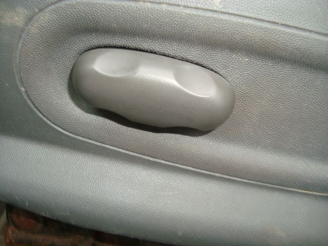 Pontiac Grand Prix 2004 photo 16