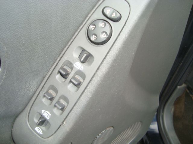 Pontiac Grand Prix 2004 photo 18