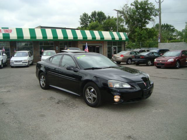 Pontiac Grand Prix 2004 photo 22