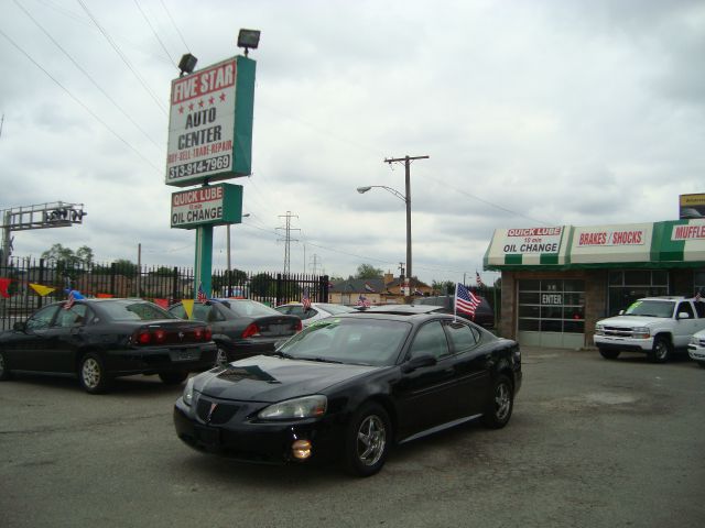 Pontiac Grand Prix 2004 photo 24