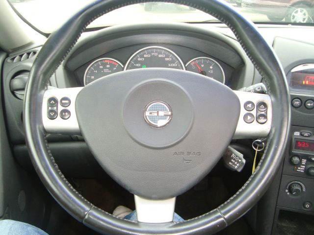 Pontiac Grand Prix 2004 photo 25
