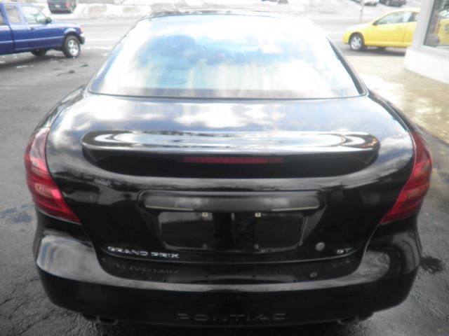 Pontiac Grand Prix 2004 photo 1