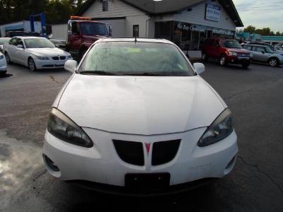 Pontiac Grand Prix 2004 photo 4