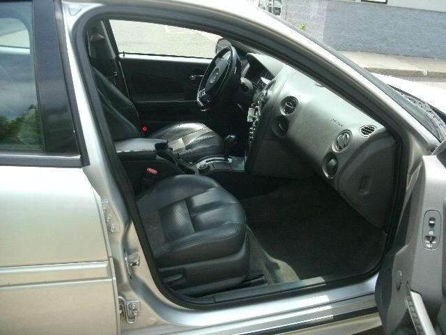 Pontiac Grand Prix 2004 photo 4
